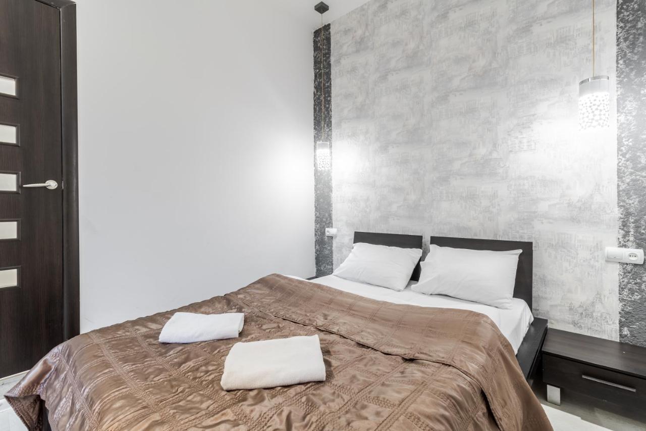 Black And Red Squares Apartment Λβιβ Εξωτερικό φωτογραφία